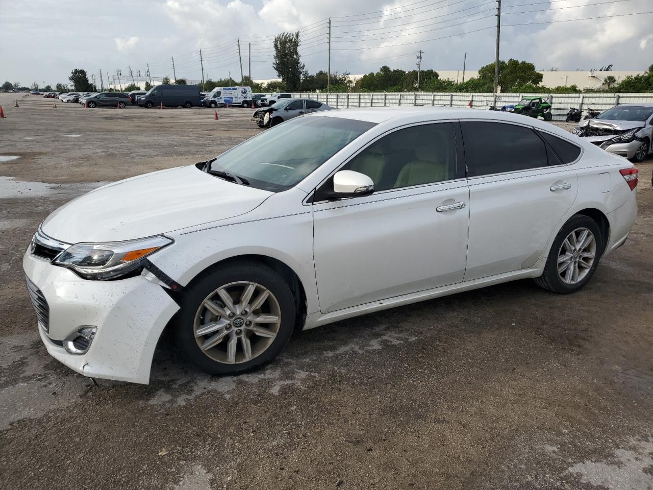 4T1BK1EB9FU192938 2015 TOYOTA AVALON - Image 1