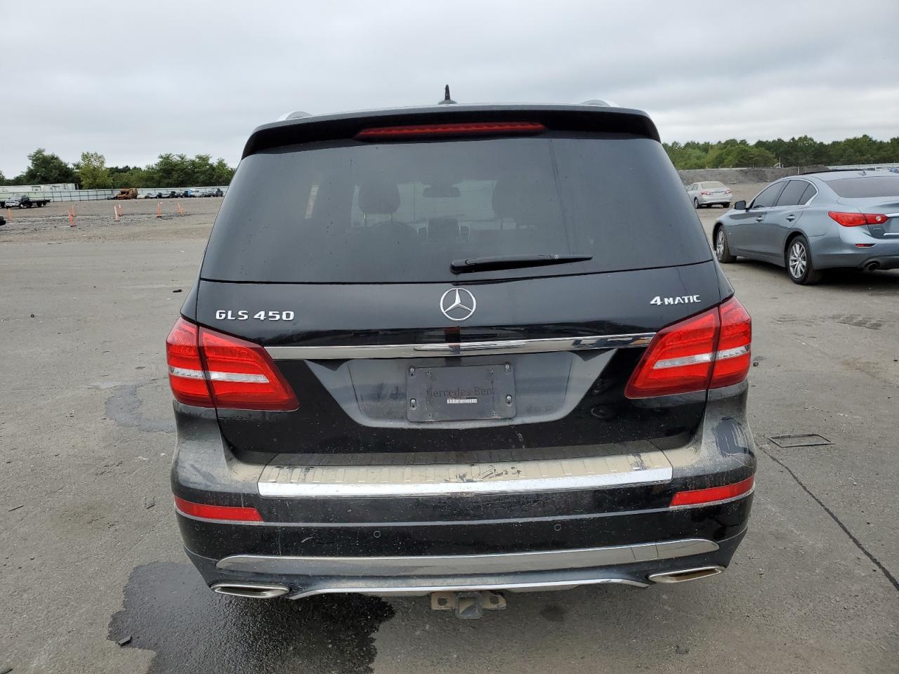 4JGDF6EE1HA810438 2017 Mercedes-Benz Gls 450 4Matic