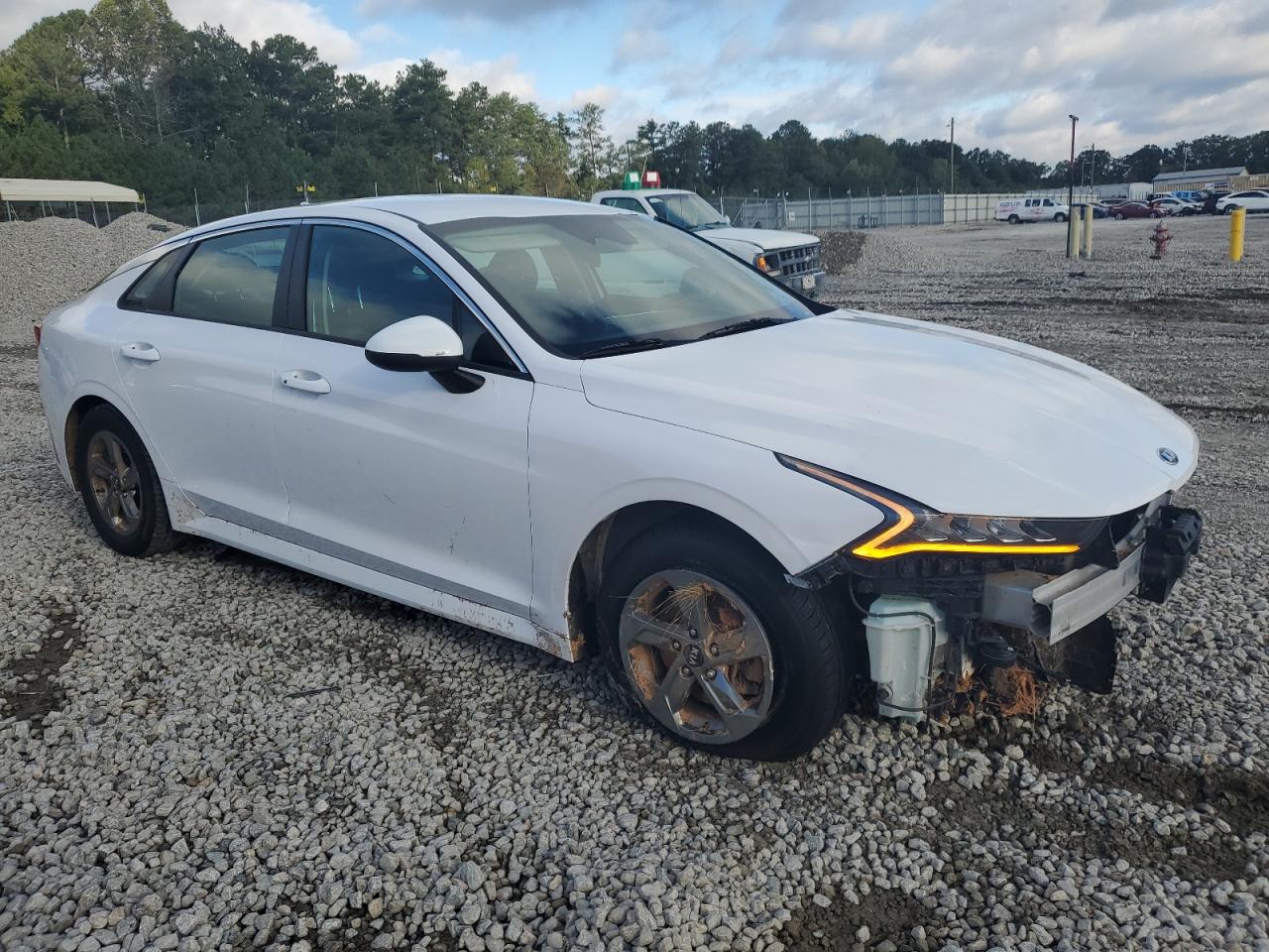 2021 Kia K5 - Image 4