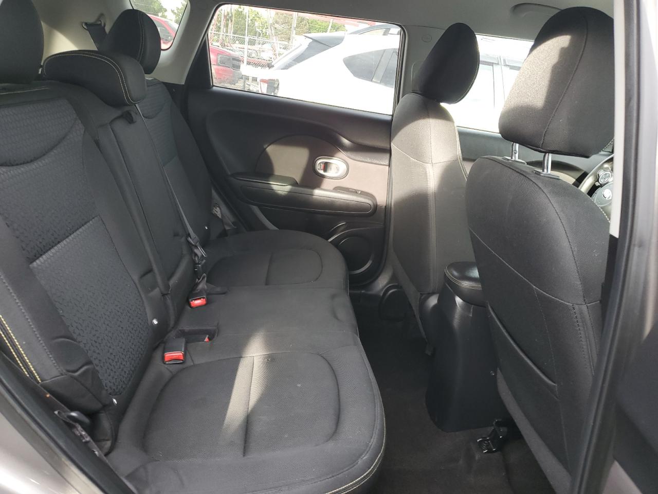 2016 Kia Soul - Image 10