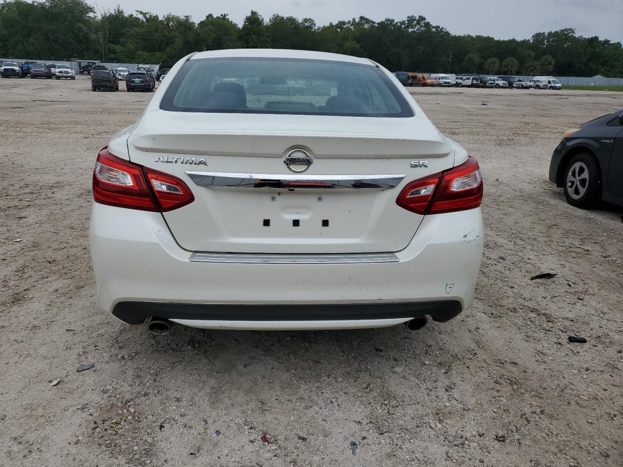 1N4AL3AP4GC271182 2016 Nissan Altima 2.5