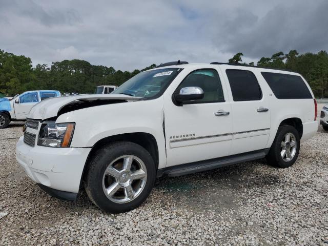  CHEVROLET SUBURBAN 2013 Biały