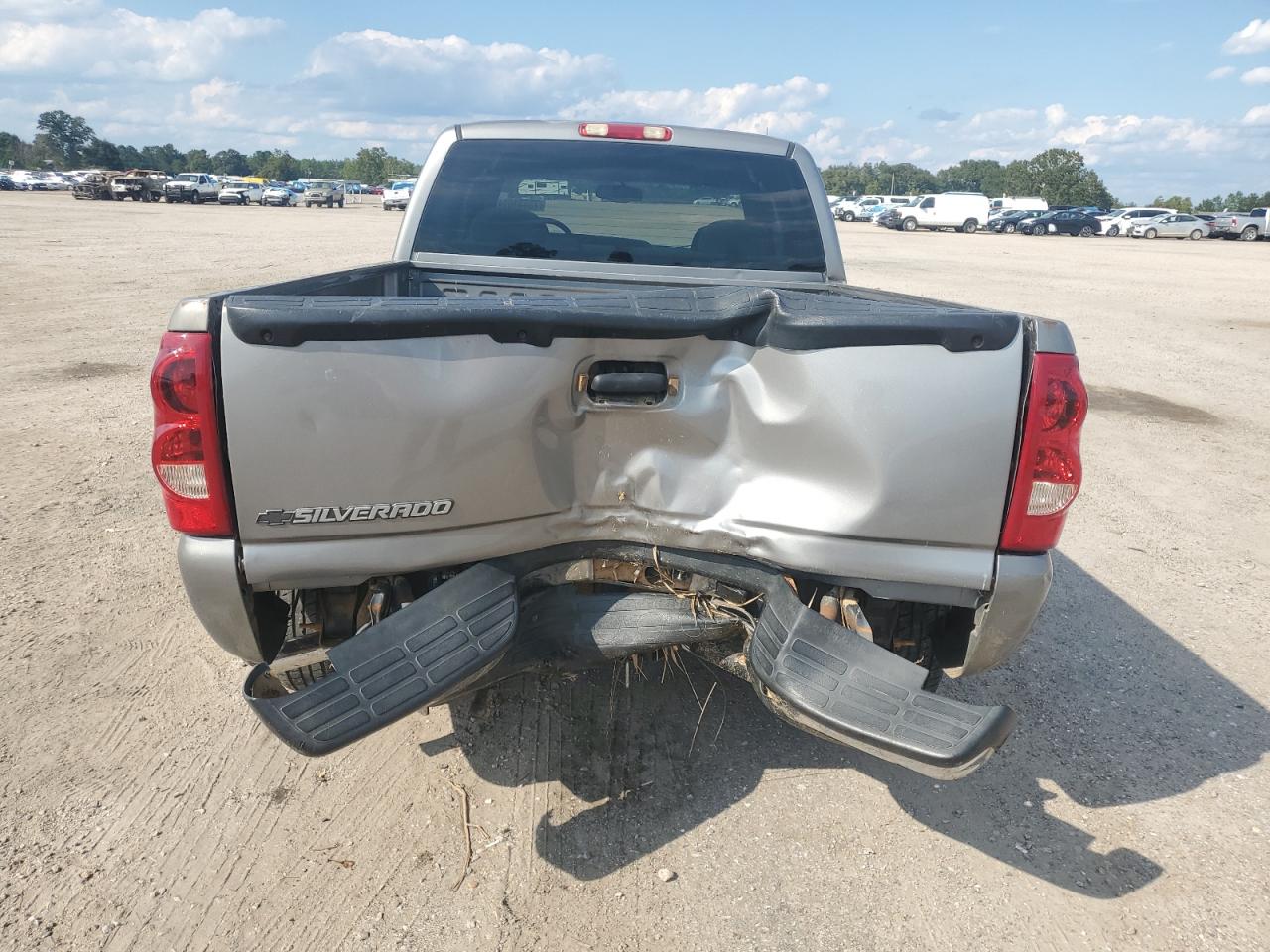 2006 Chevrolet Silverado C1500 VIN: 2GCEC19V261106710 Lot: 73931614