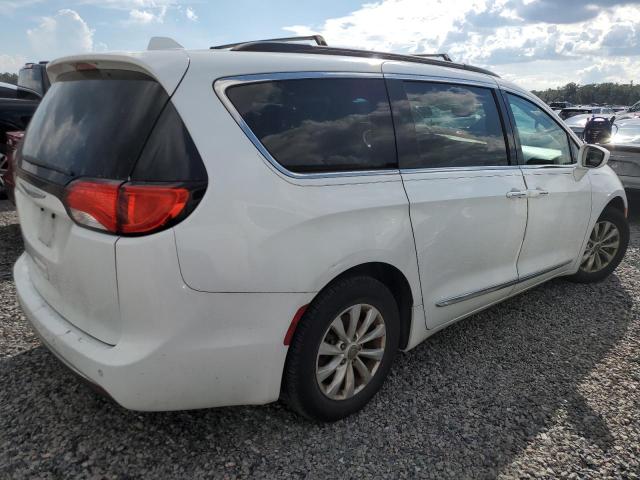  CHRYSLER PACIFICA 2017 White