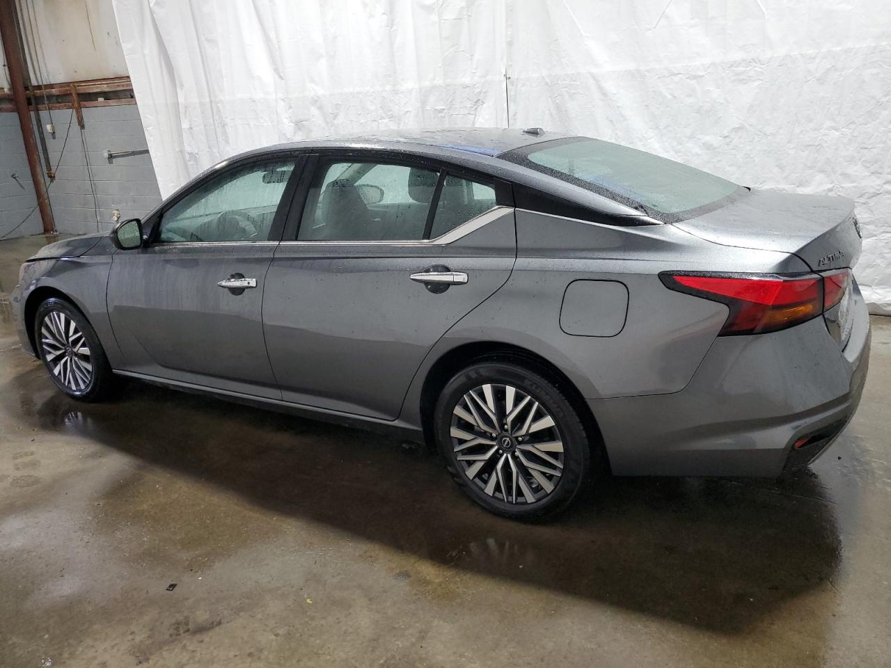 1N4BL4DW8RN337270 2024 NISSAN ALTIMA - Image 2