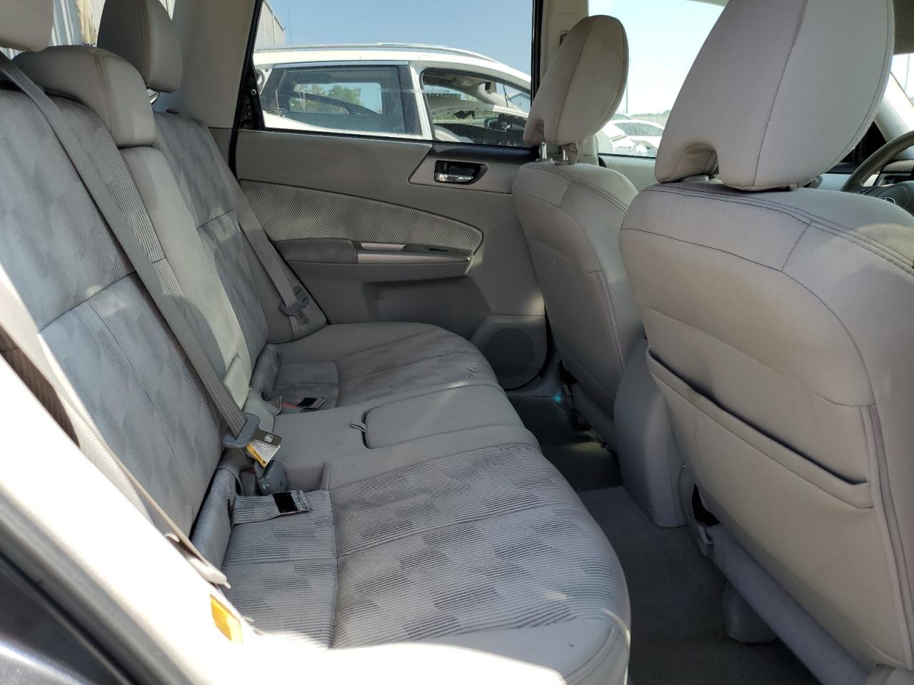 2009 Subaru Forester - Image 11