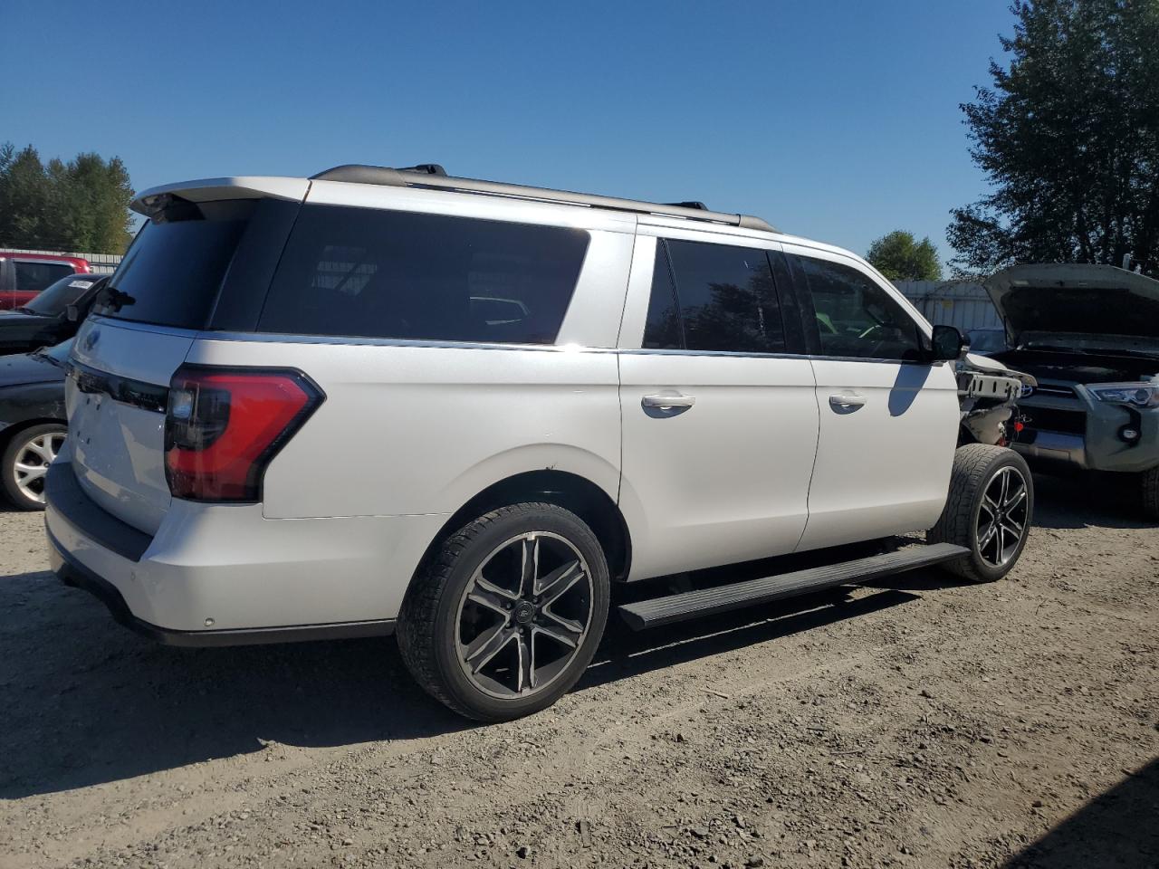 2019 Ford Expedition Max Limited VIN: 1FMJK2AT6KEA60854 Lot: 69622714