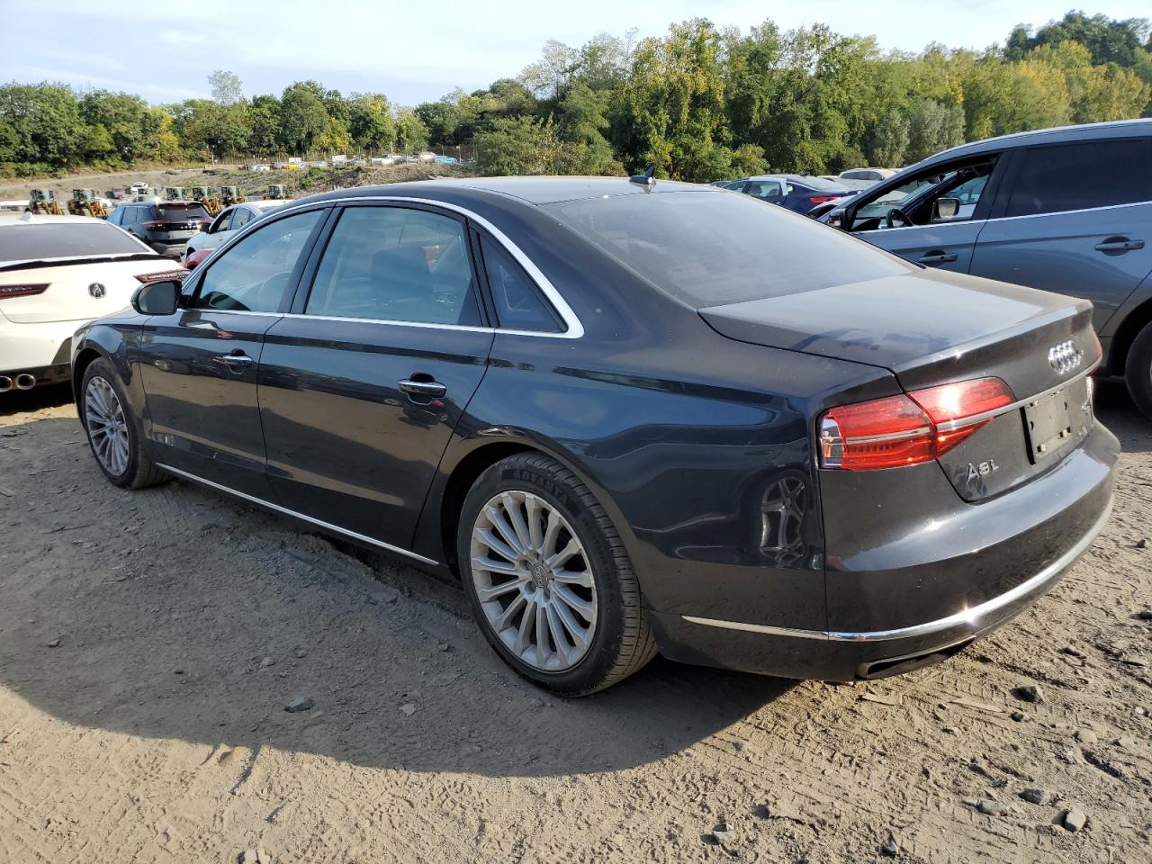 2015 Audi A8 L Quattro VIN: WAU32AFD9FN010915 Lot: 72081634