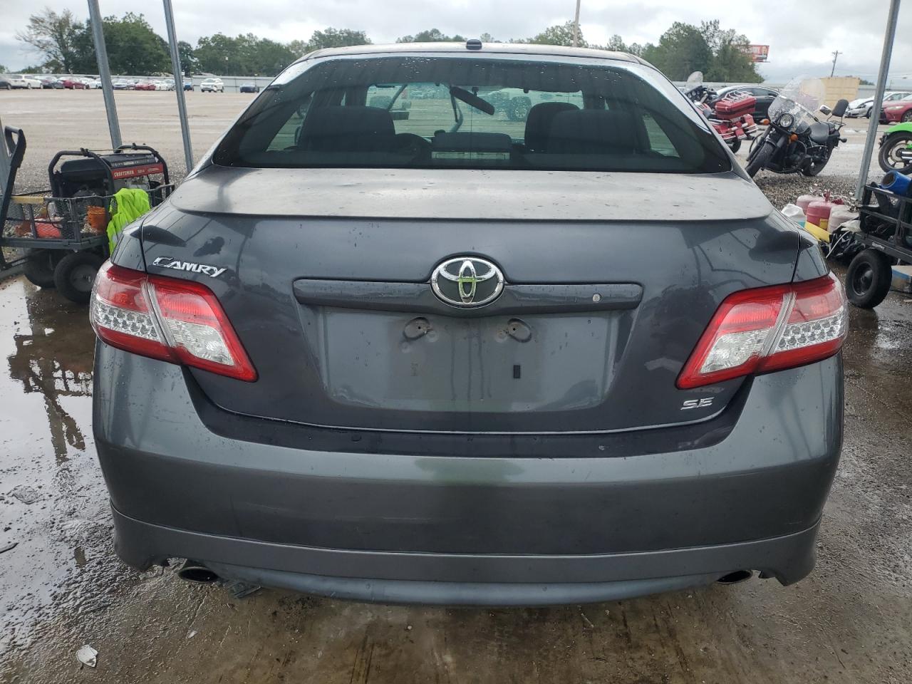 2010 Toyota Camry Base VIN: 4T1BF3EK4AU111367 Lot: 71201244