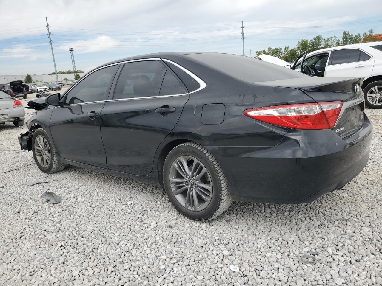 4T1BF1FK1GU215150 2016 TOYOTA CAMRY - Image 2