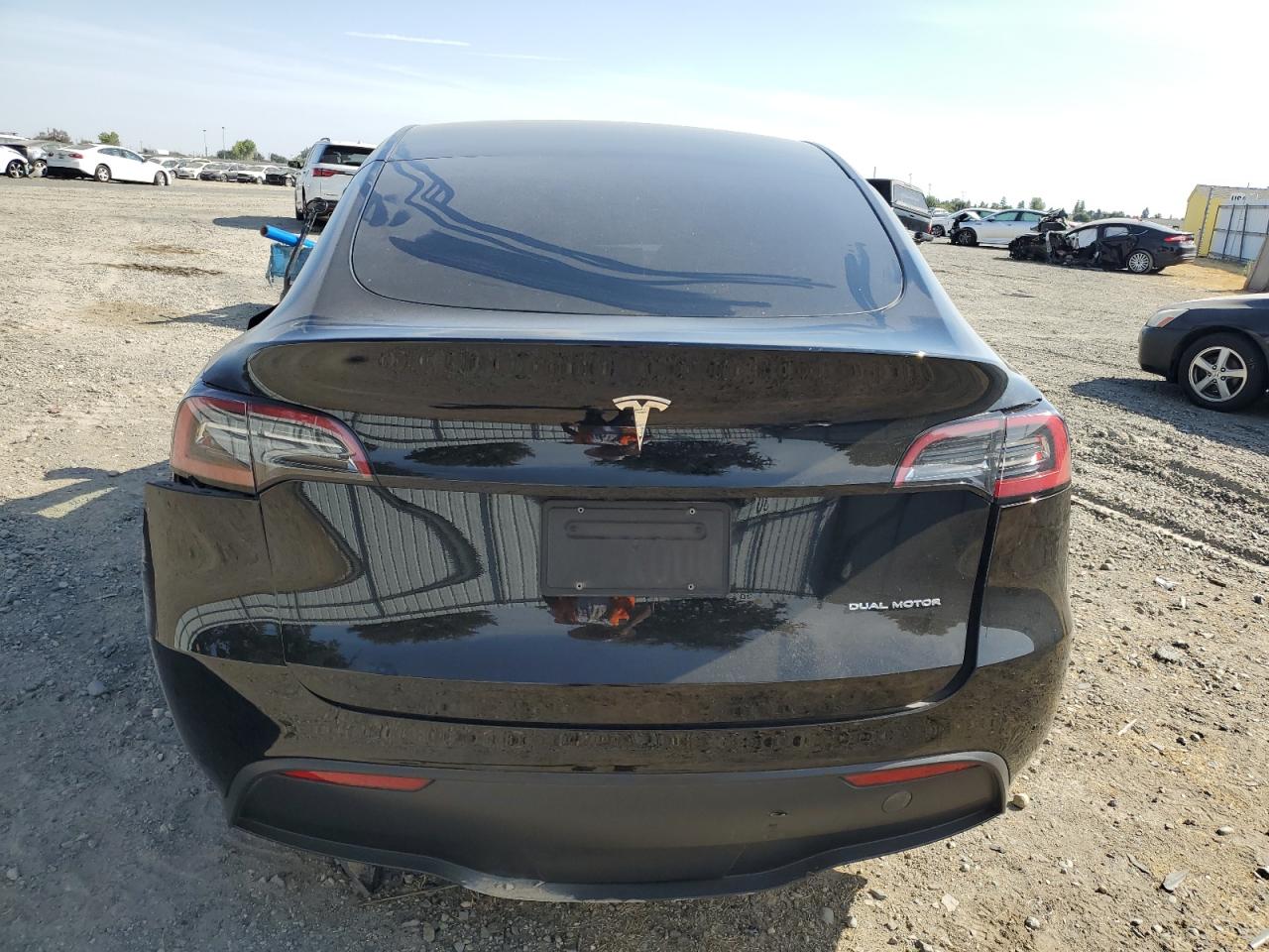 2023 Tesla Model Y VIN: 7SAYGAEE2PF627225 Lot: 72042444