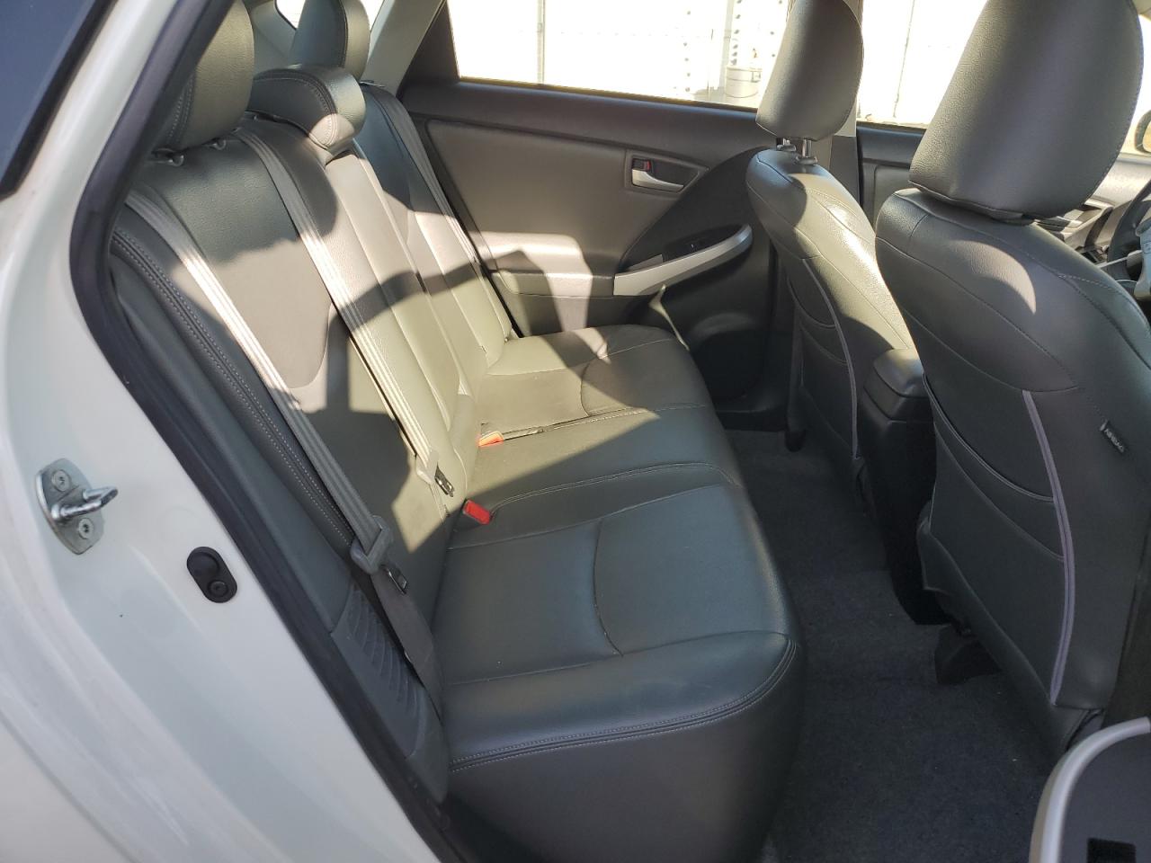 JTDKN3DU3F0411295 2015 Toyota Prius