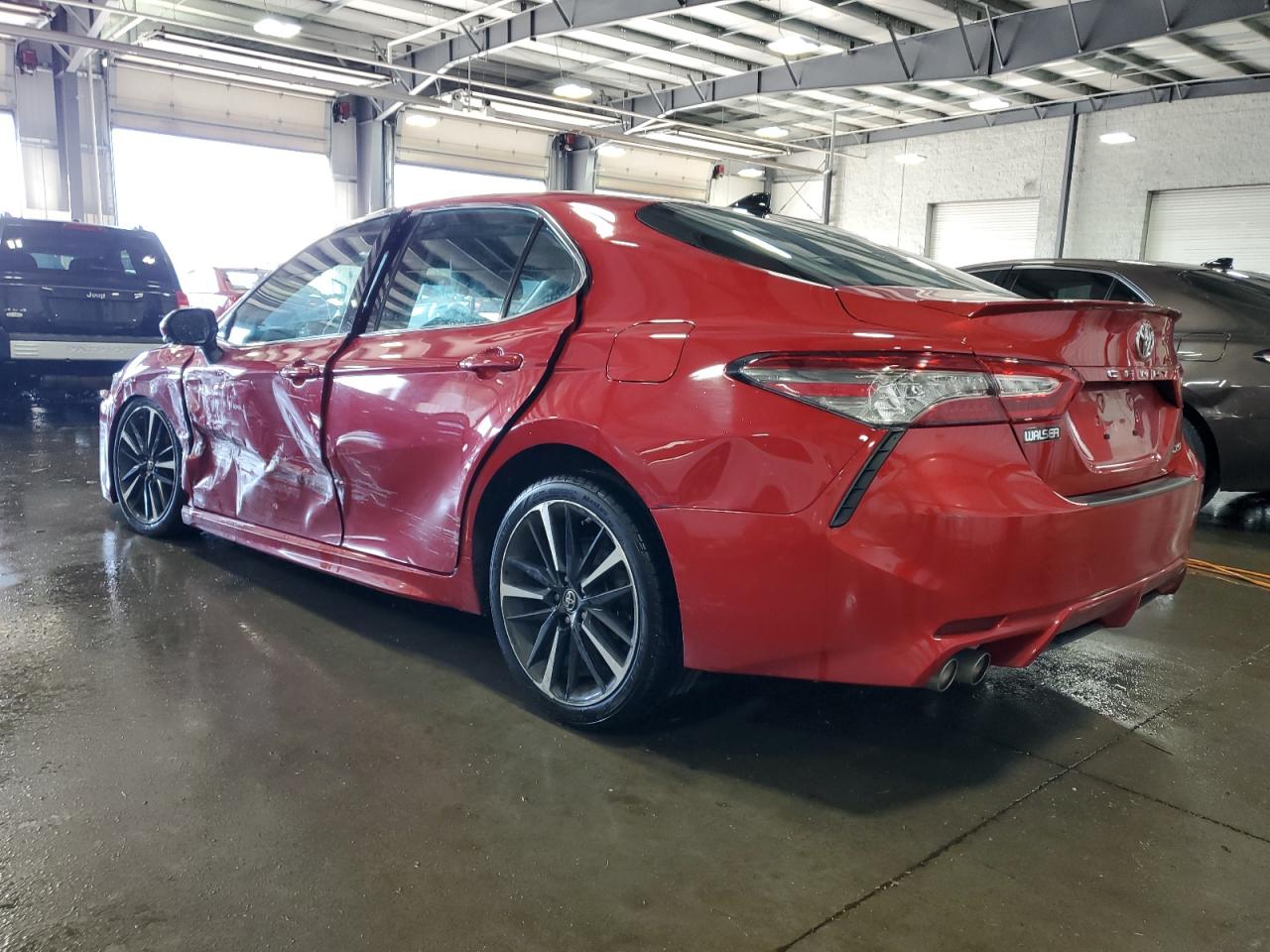 4T1B61HK6KU300166 2019 TOYOTA CAMRY - Image 2