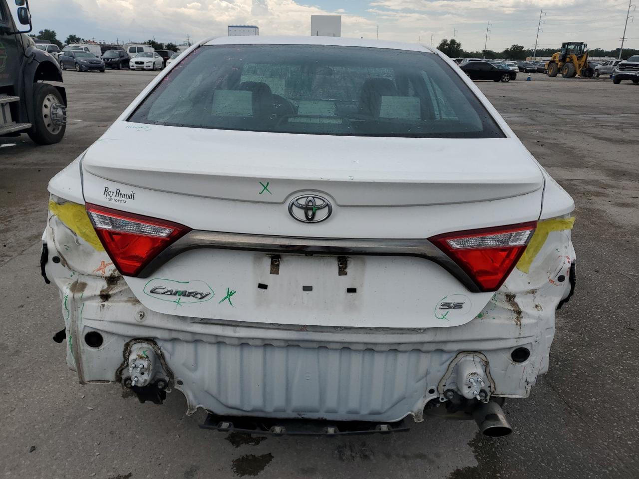 4T1BF1FKXGU551864 2016 Toyota Camry Le