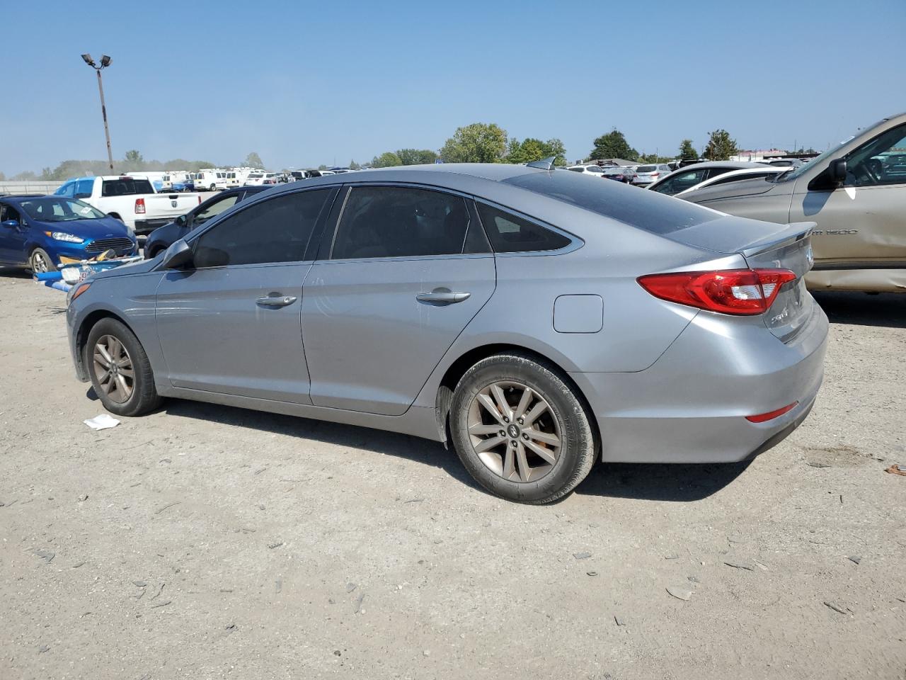 5NPE24AF0GH404665 2016 HYUNDAI SONATA - Image 2