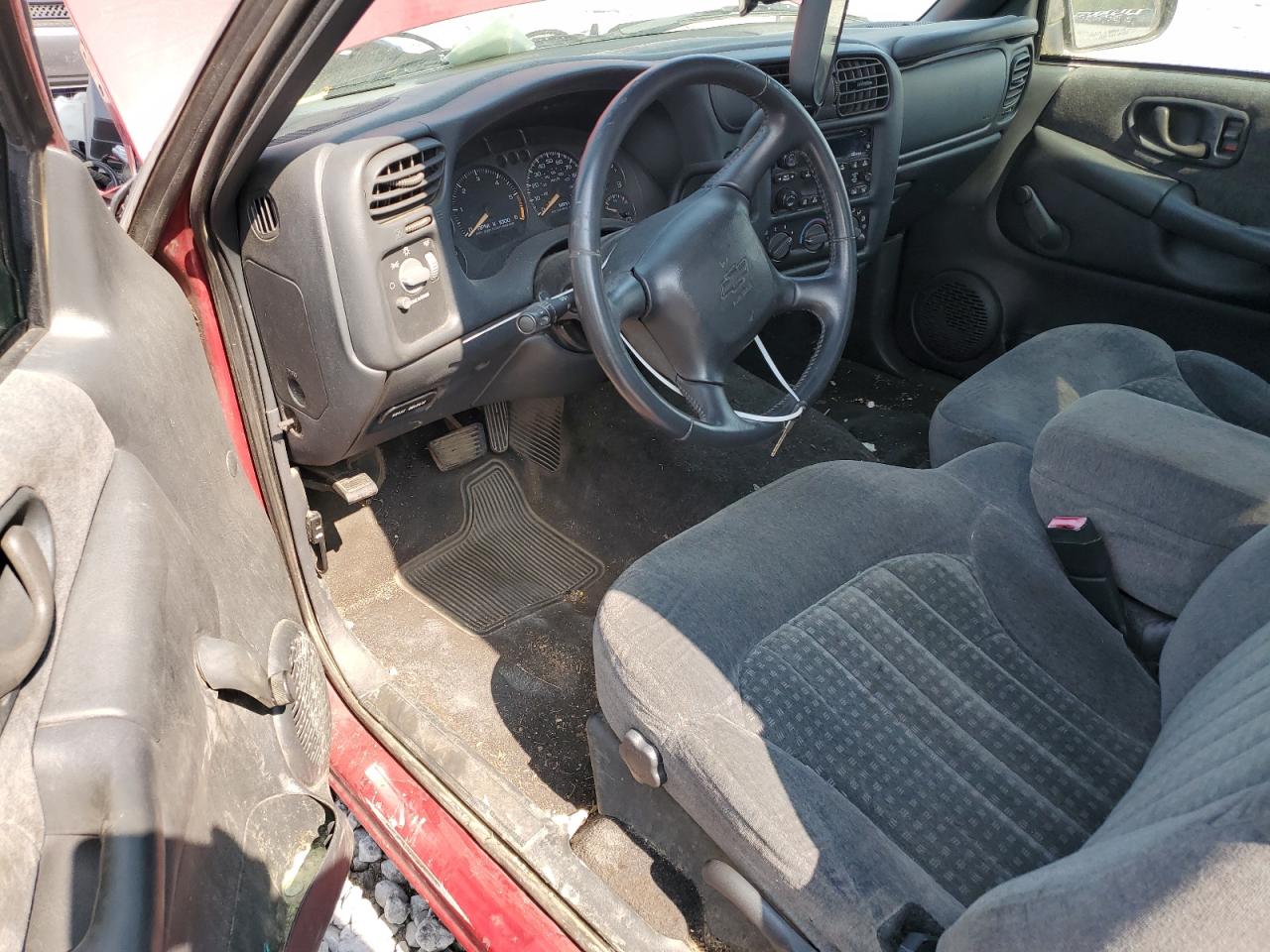 2002 Chevrolet S-10 Pickup - Image 8