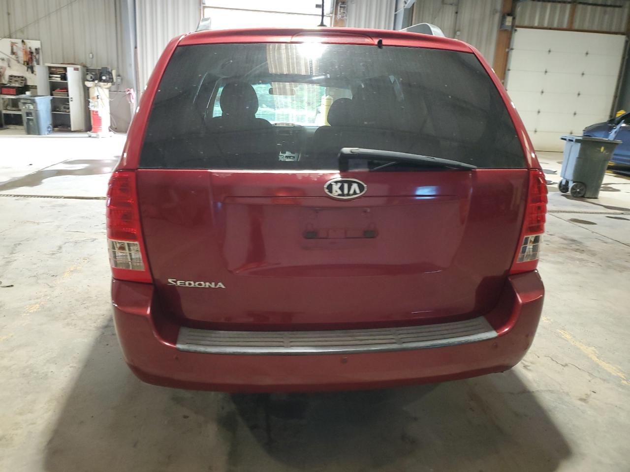 KNDMG4C79B6384731 2011 Kia Sedona Lx