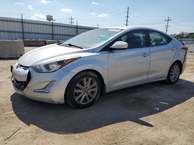 Sedans HYUNDAI ELANTRA 2015 Srebrny