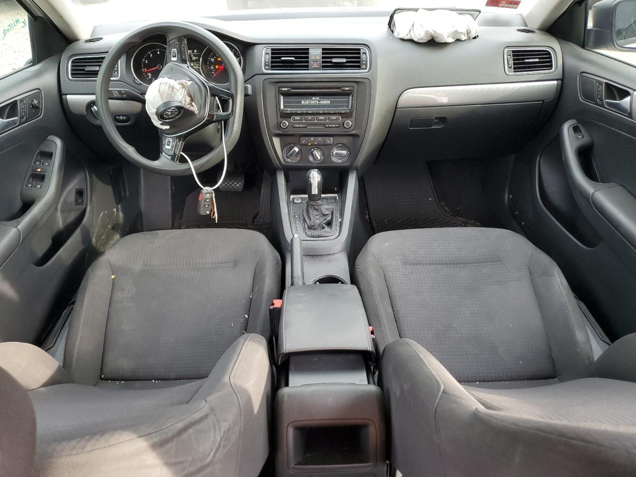 3VWD17AJ0FM347975 2015 Volkswagen Jetta Se
