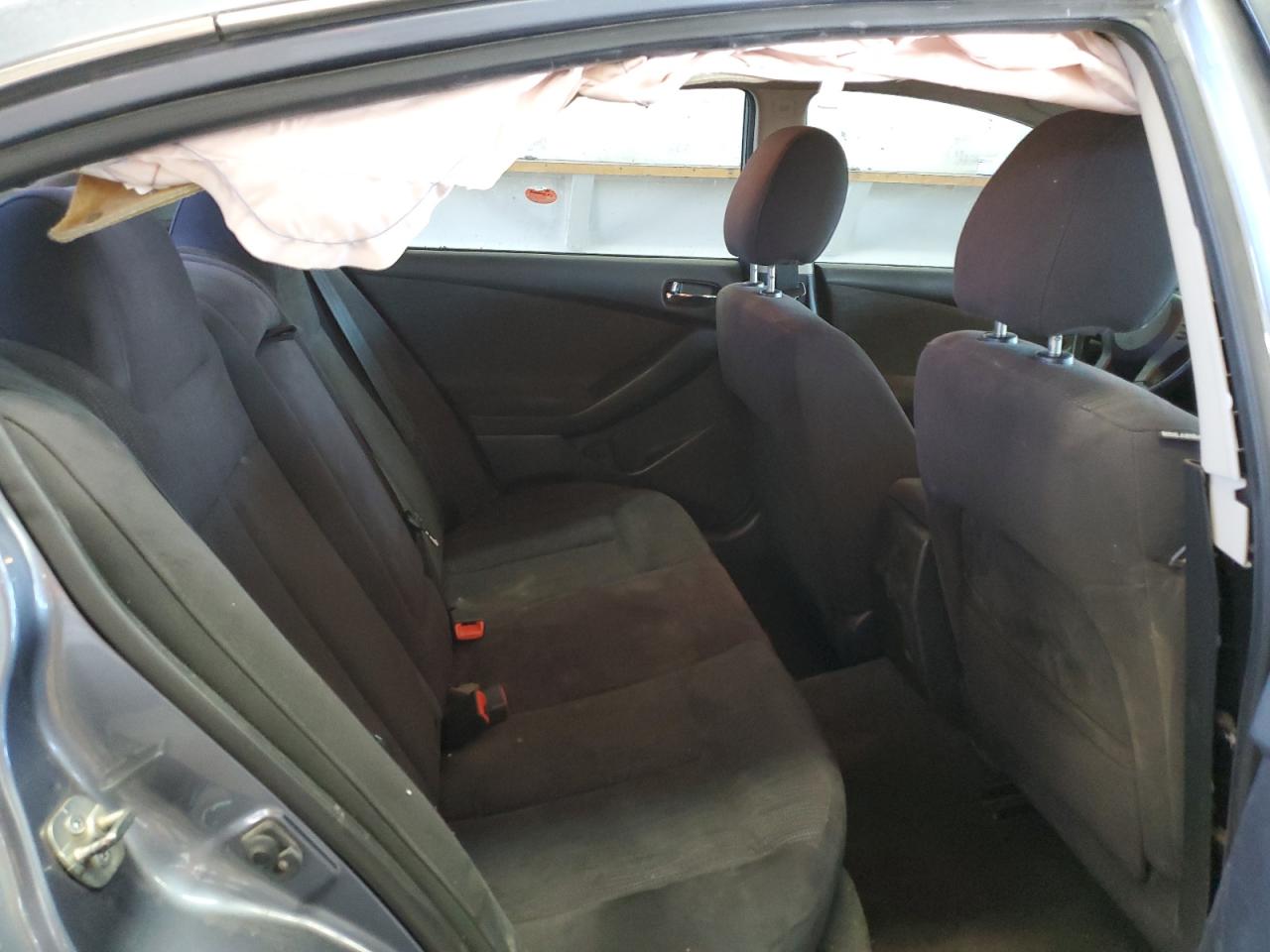 2012 Nissan Altima - Image 11