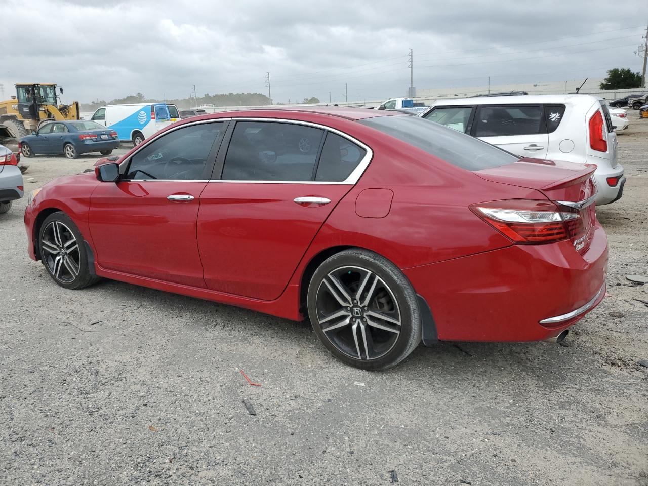 1HGCR2F58HA254533 2017 HONDA ACCORD - Image 2