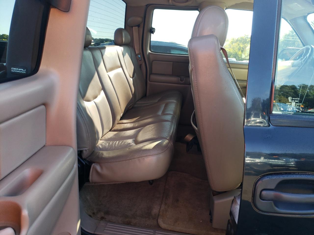 2GTFK69UX41354728 2004 GMC Sierra K1500 Denali