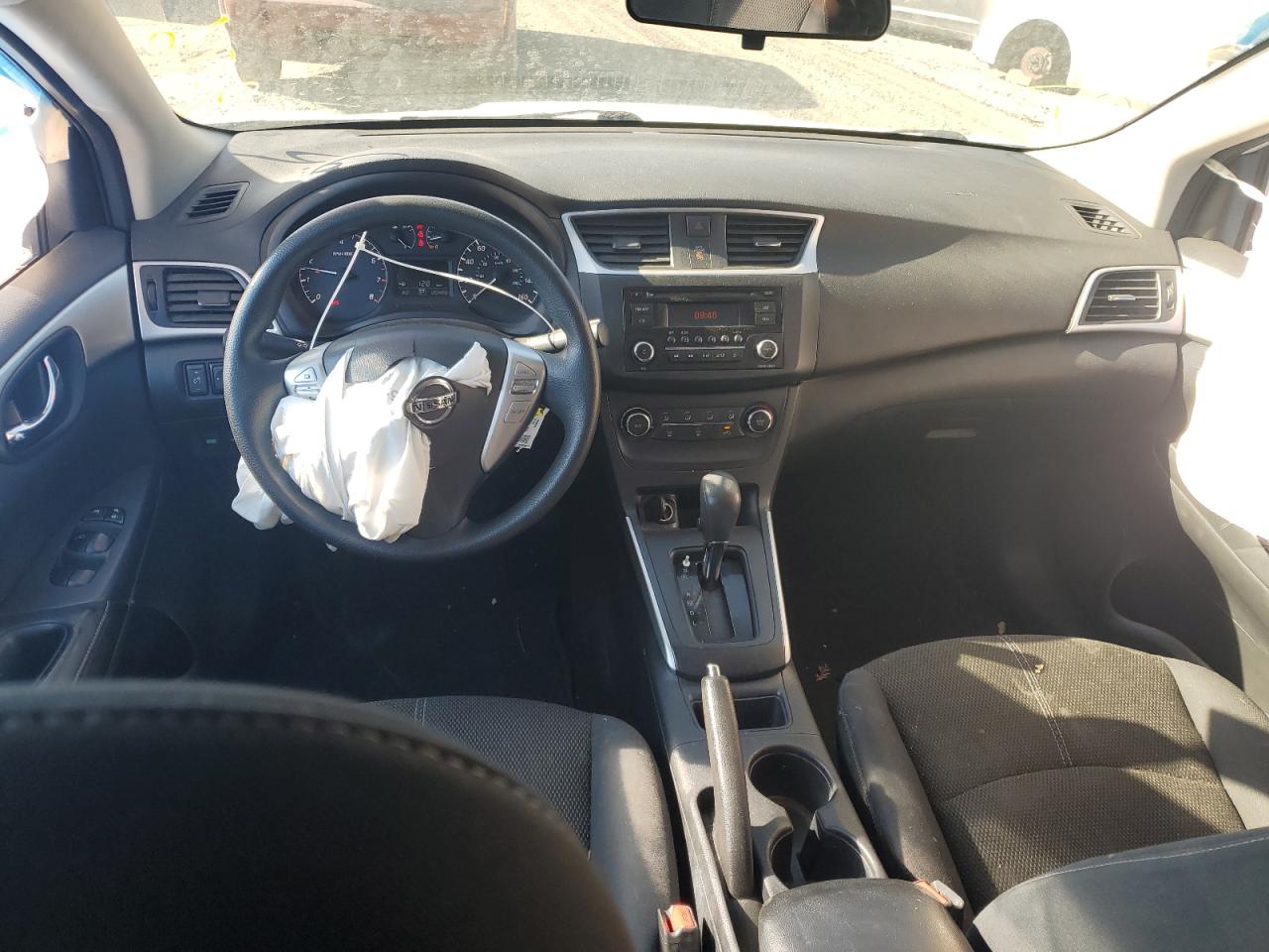 3N1AB7AP2GY316411 2016 Nissan Sentra S