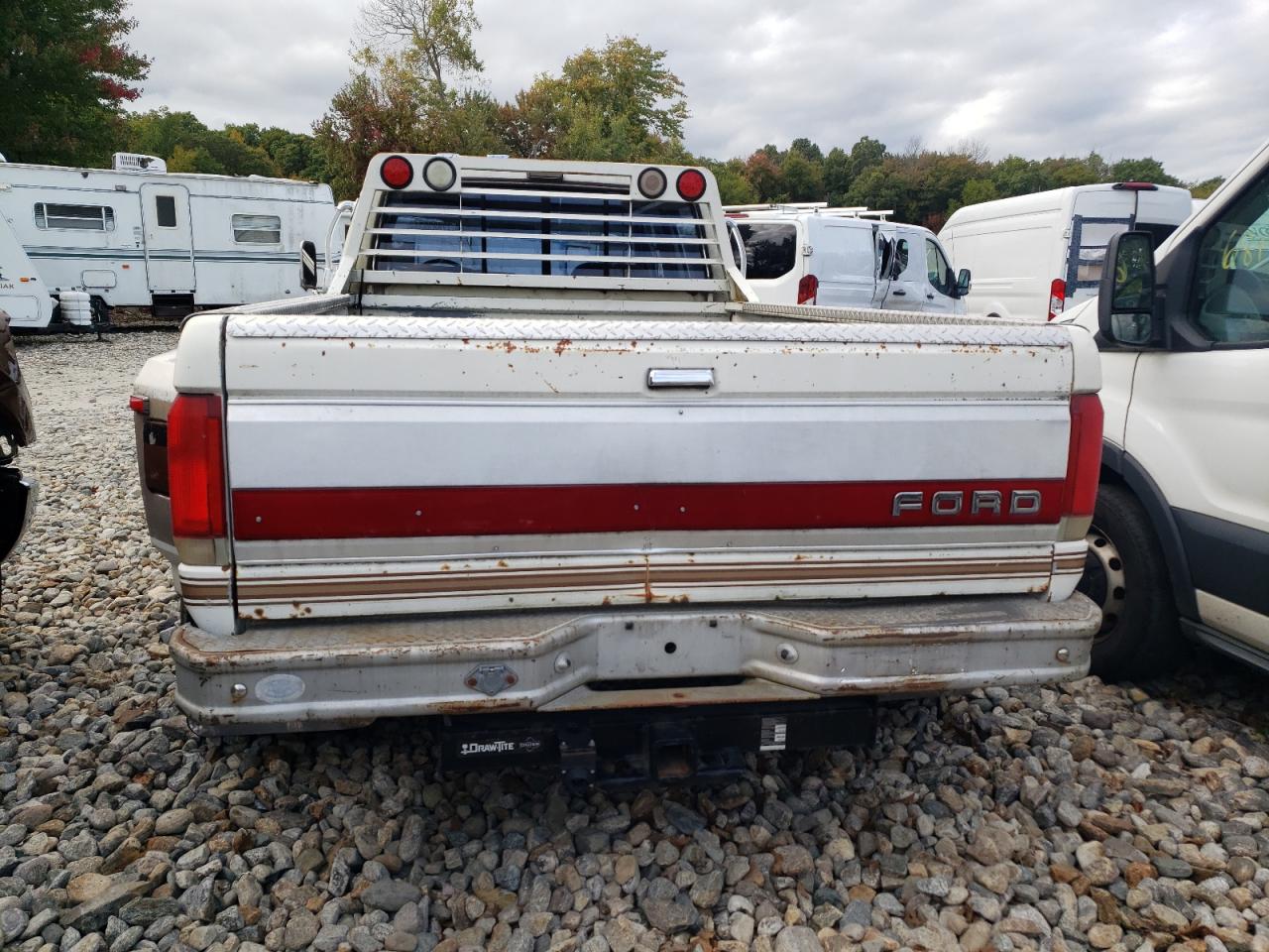 1989 Ford F350 VIN: 2FTJW35G8KCA19952 Lot: 72883934