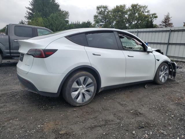 7SAYGDEE0PA162765 Tesla Model Y  3