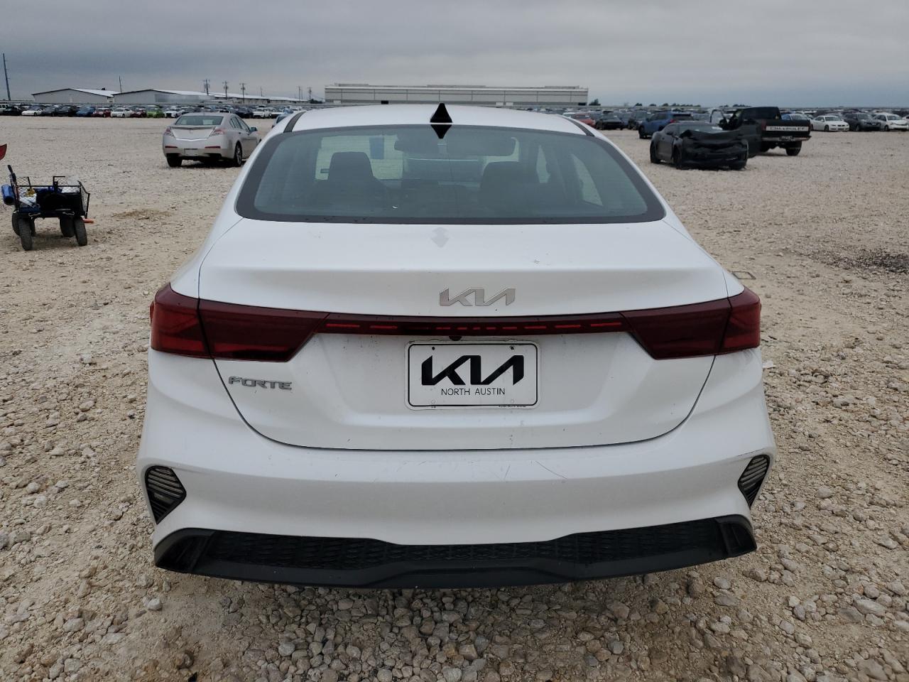 2023 Kia Forte Lx VIN: 3KPF24AD3PE507800 Lot: 70082034