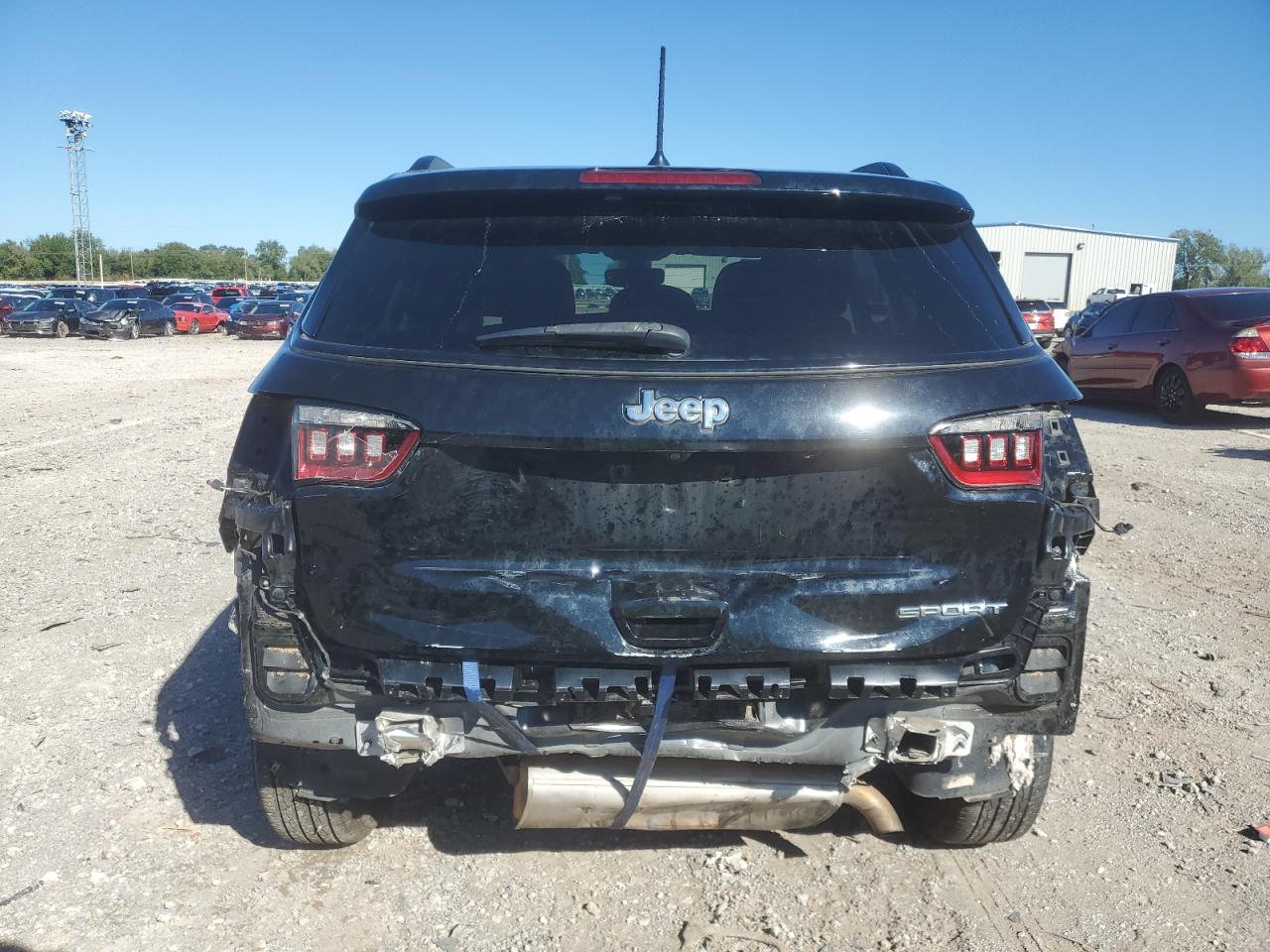 2018 Jeep Compass Sport VIN: 3C4NJCAB9JT438802 Lot: 72426054