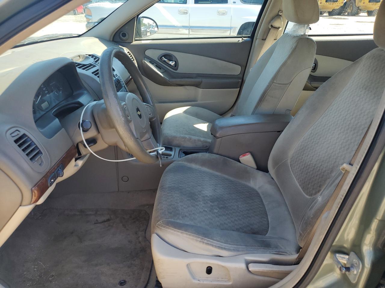 2004 Chevrolet Malibu - Image 7