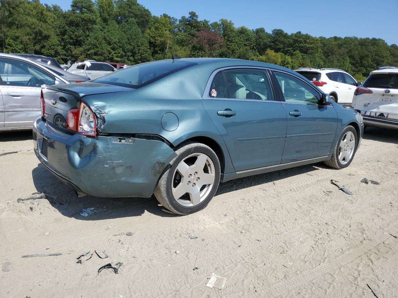 2009 Chevrolet Malibu - Image 3