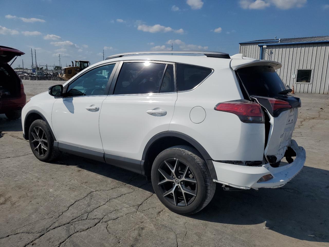 2T3NFREV7JW465529 2018 Toyota Rav4 Se