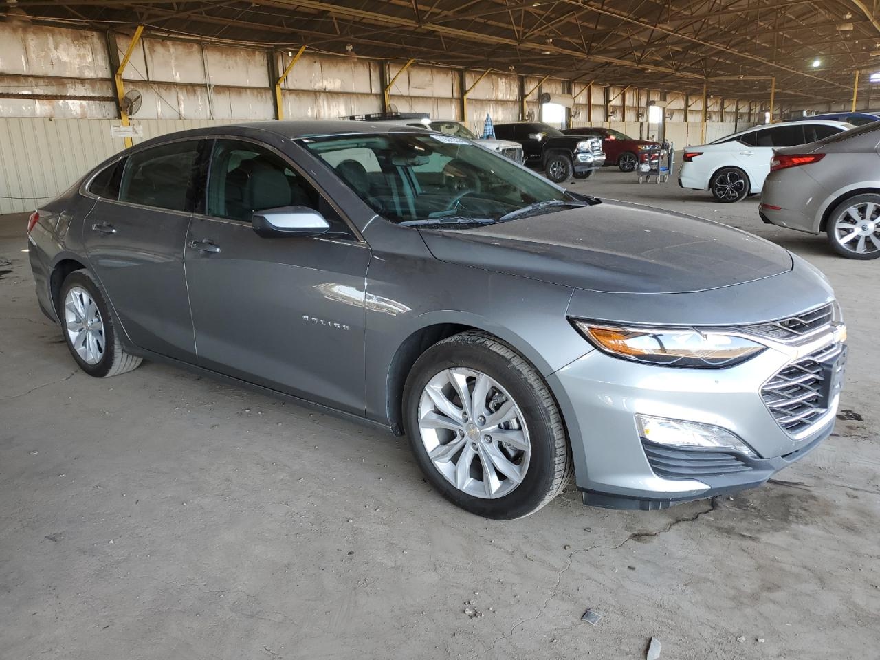 2023 Chevrolet Malibu - Image 4