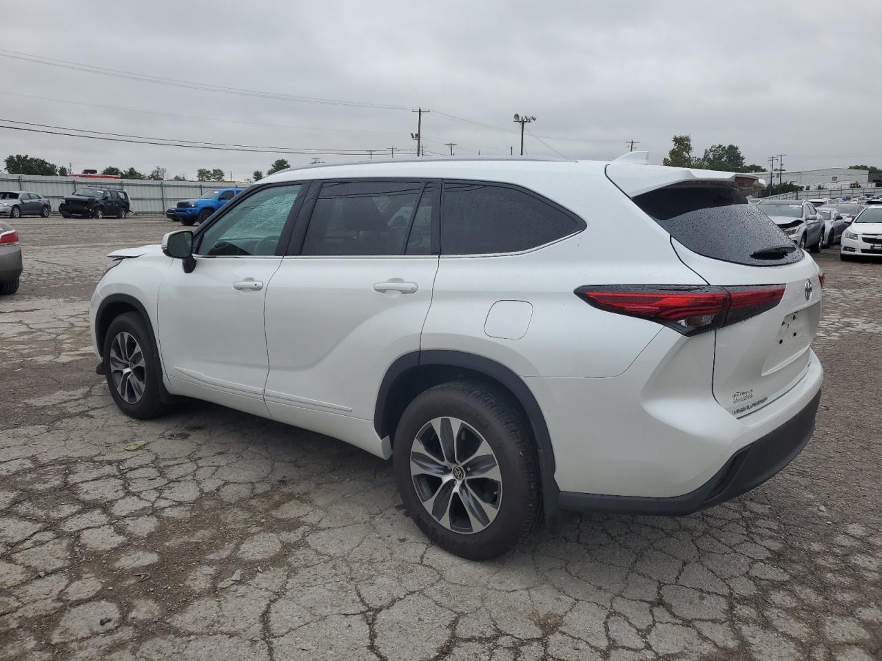 2022 Toyota Highlander Xle VIN: 5TDHZRBH7NS235919 Lot: 72758914