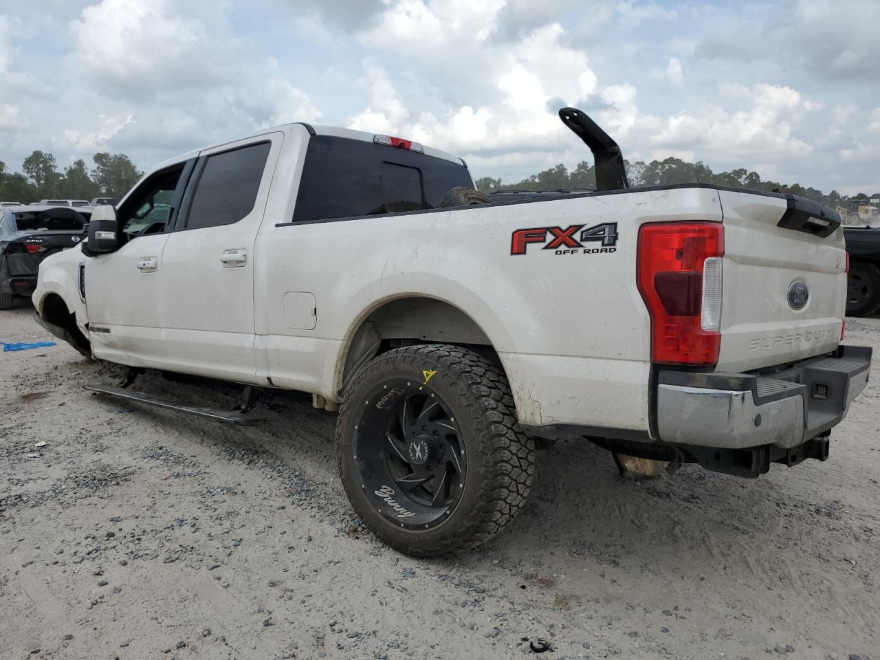 2019 Ford F250 - Image 2
