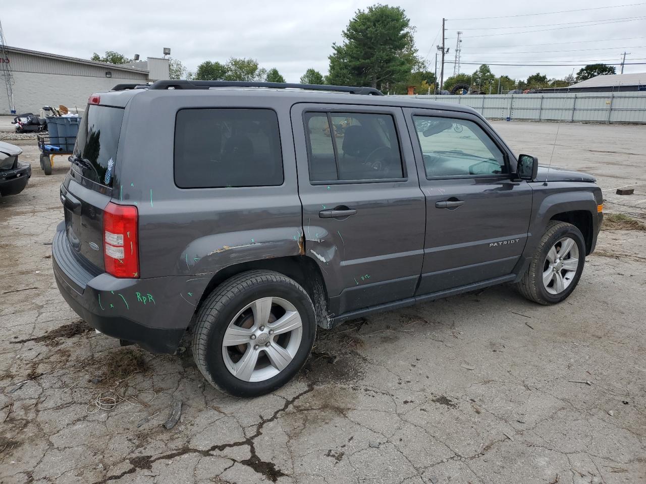 2015 Jeep Liberty (Patriot) - Image 3