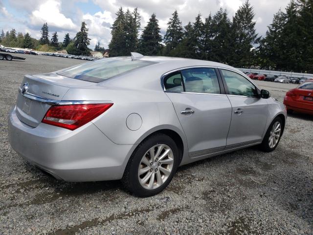 Седани BUICK LACROSSE 2015 Сріблястий