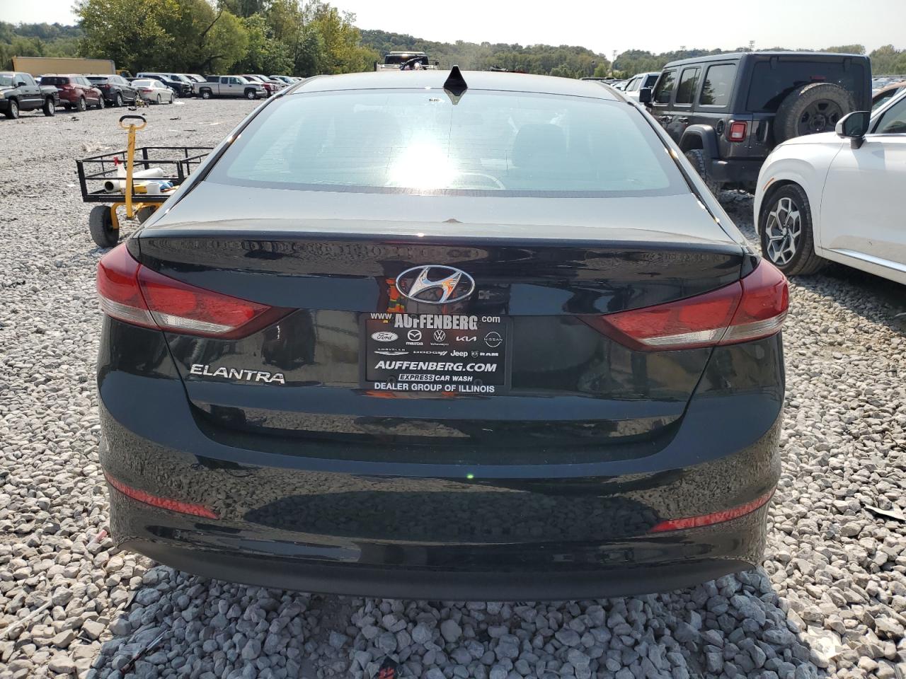 5NPD84LF3HH185192 2017 Hyundai Elantra Se