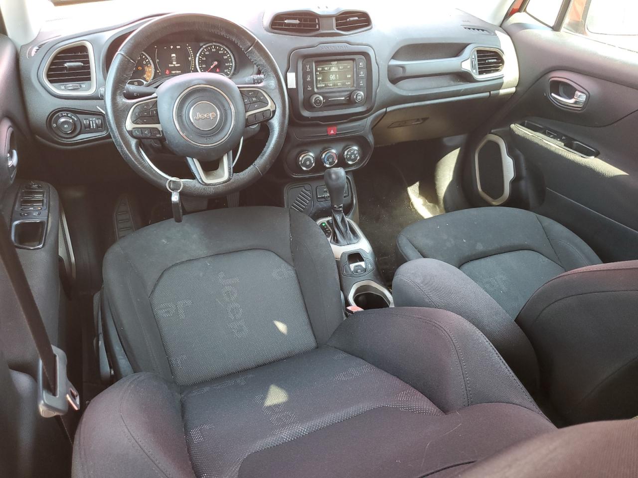 ZACCJABT8GPC51554 2016 Jeep Renegade Latitude