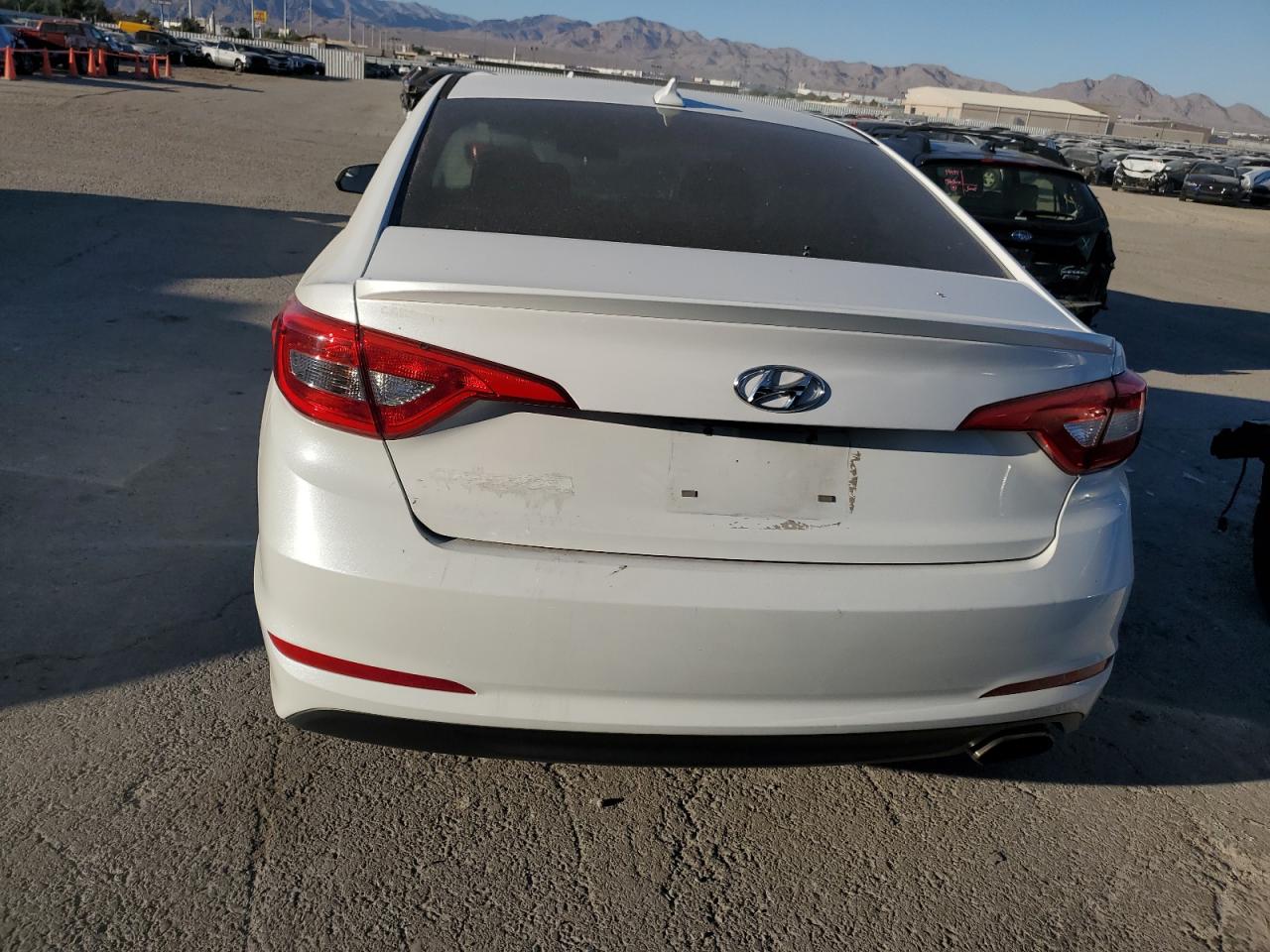 5NPE24AF9FH205077 2015 Hyundai Sonata Se