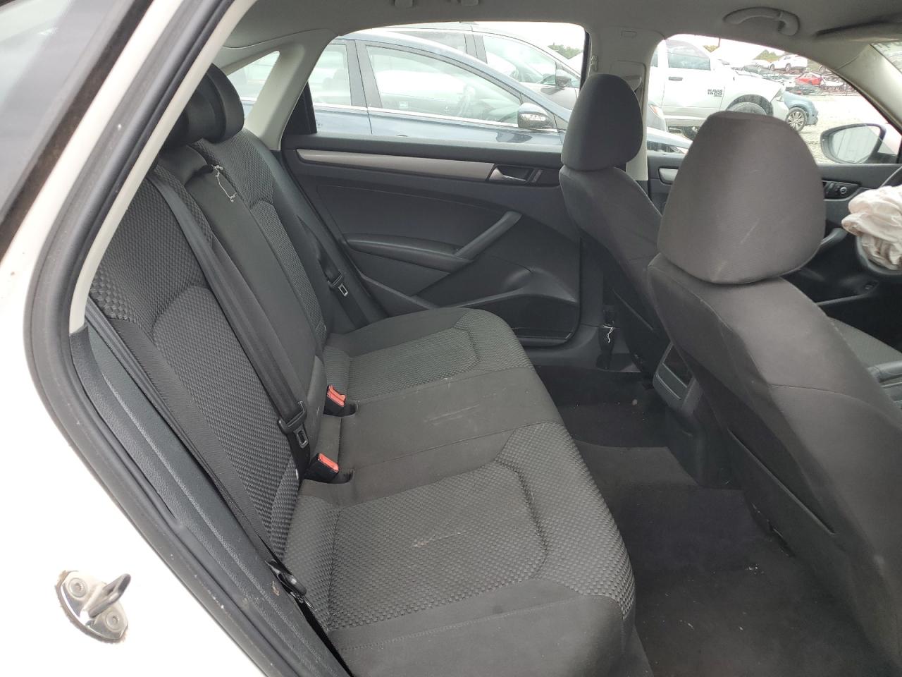 2012 Volkswagen Passat S VIN: 1VWAP7A3XCC028292 Lot: 72979154