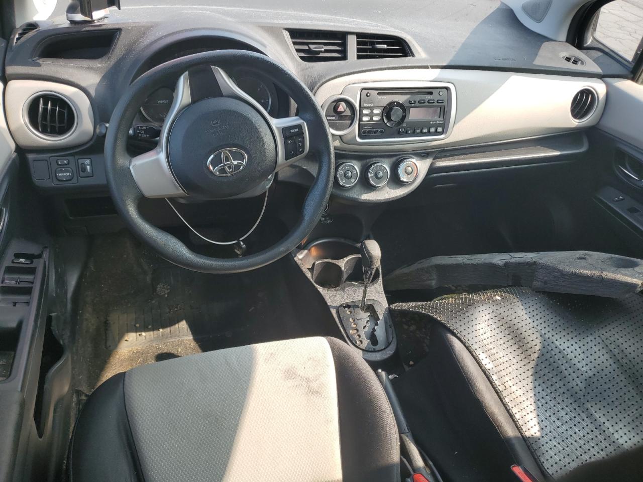 JTDKTUD39DD565910 2013 Toyota Yaris