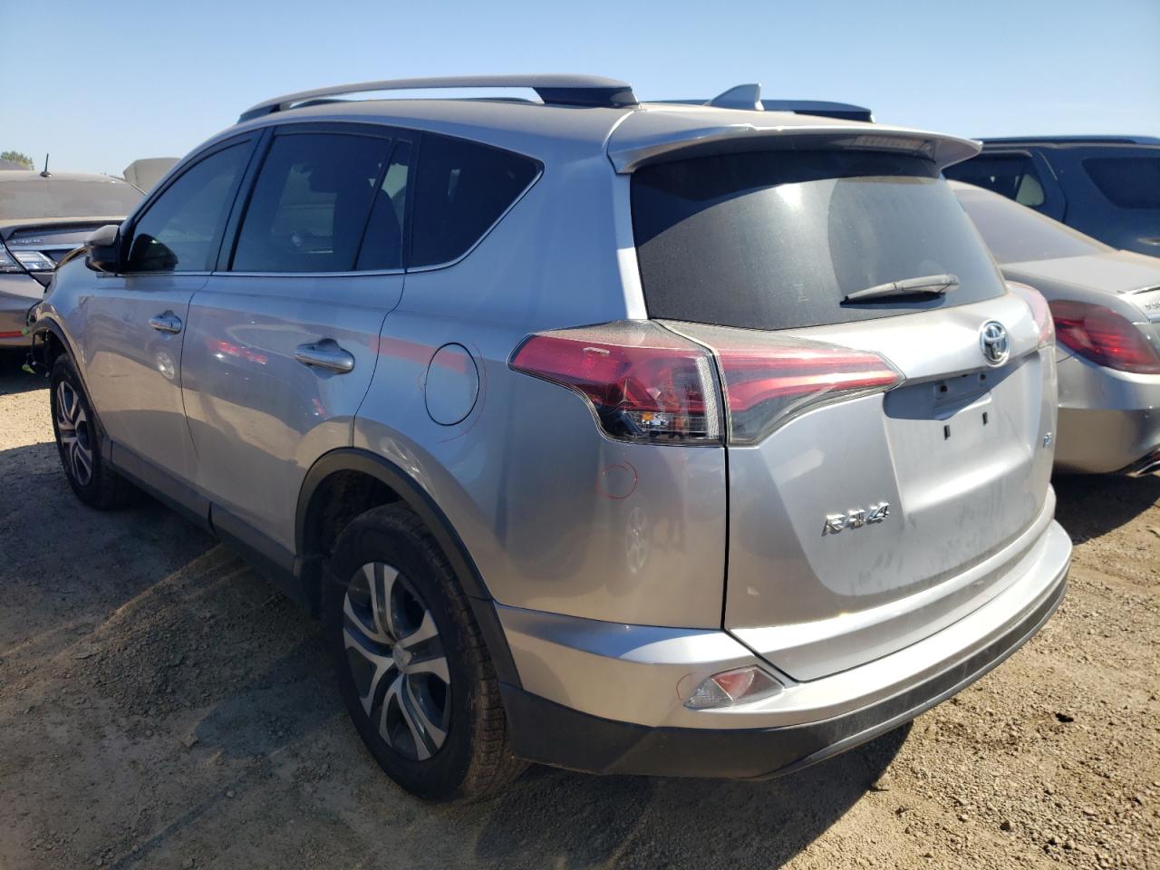 2018 Toyota RAV 4 - Image 2