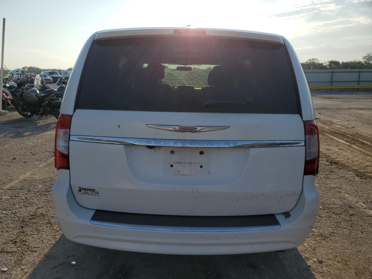 2A4RR5DG0BR615958 2011 Chrysler Town & Country Touring