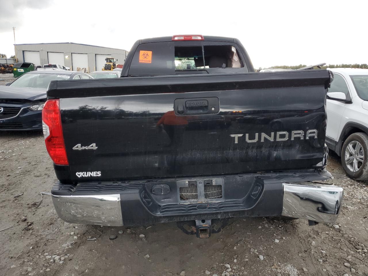 5TFUW5F16GX577937 2016 Toyota Tundra Double Cab Sr