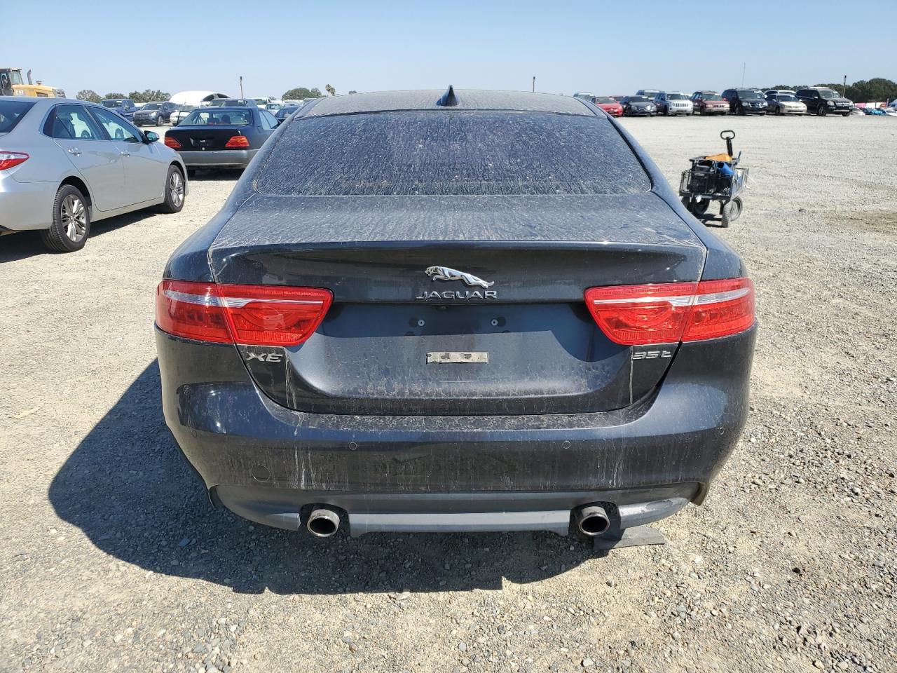 SAJAD4BV5HA972046 2017 Jaguar Xe Premium