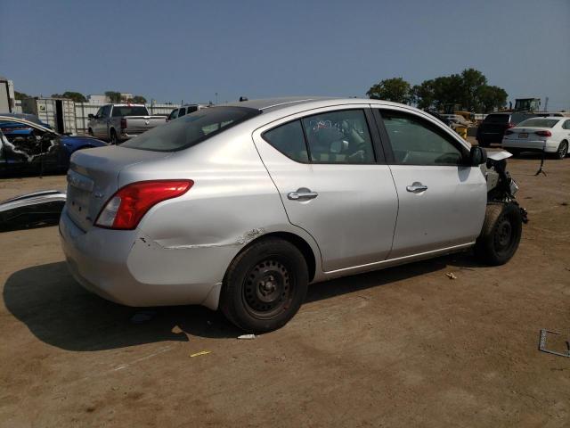  NISSAN VERSA 2012 Серебристый