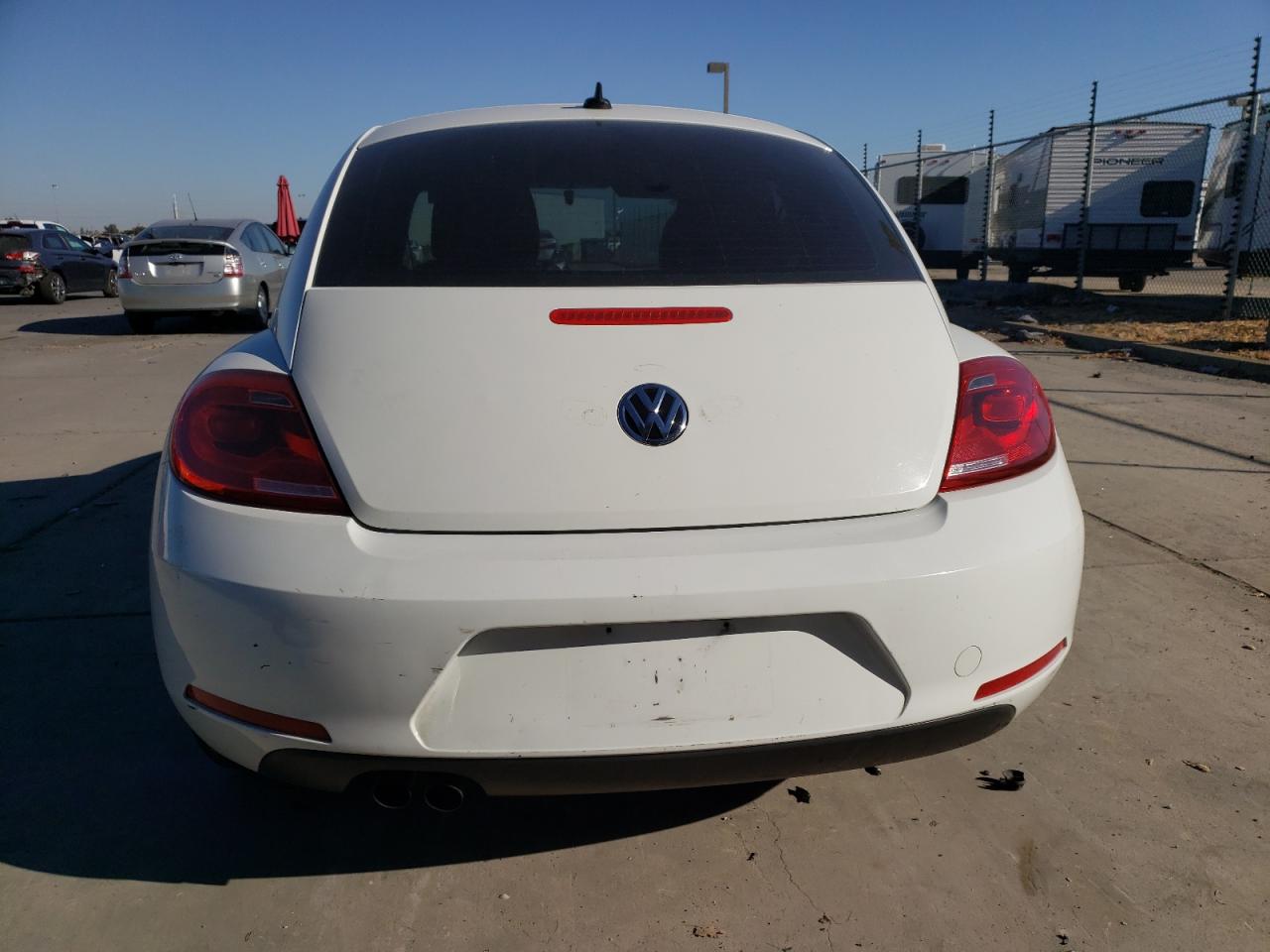 2014 Volkswagen Beetle VIN: 3VWJ17ATXEM663189 Lot: 73412404